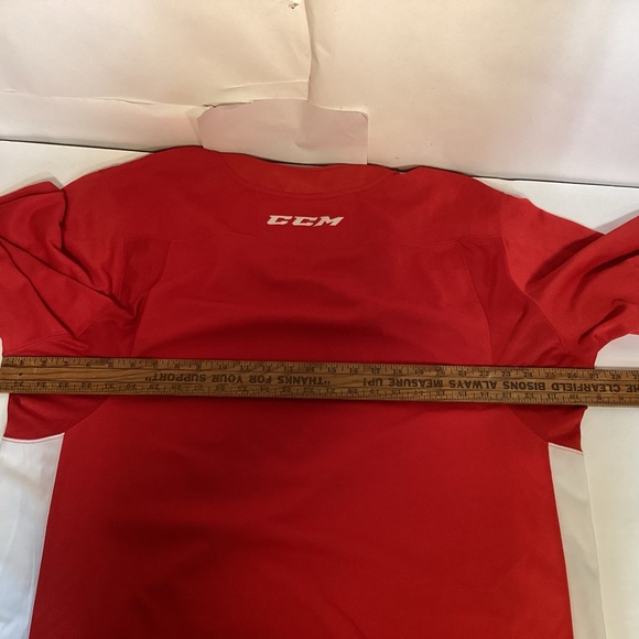 NWT CCM practice hockey jersey men’s size large Red with White - Picture 14 of 16